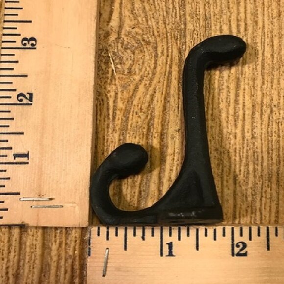 Two (2) Cast Iron Black 2 3/4" tall Double Wall Hooks Two (2) 0170-01202 - Picture 15 of 16